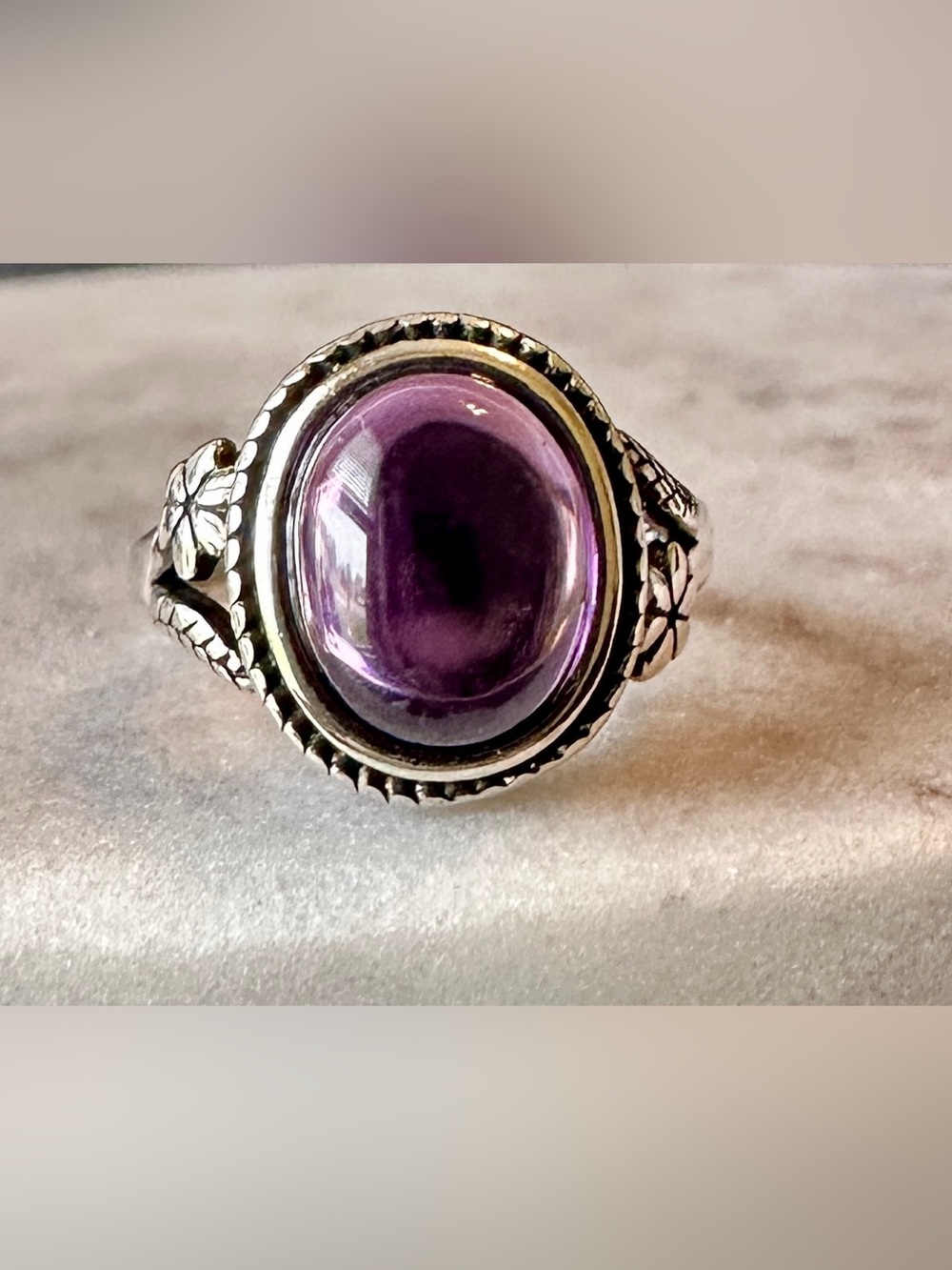 Purple Cabochon Ring 925 Sterling Silver Vintage Style Floral Band Size 6